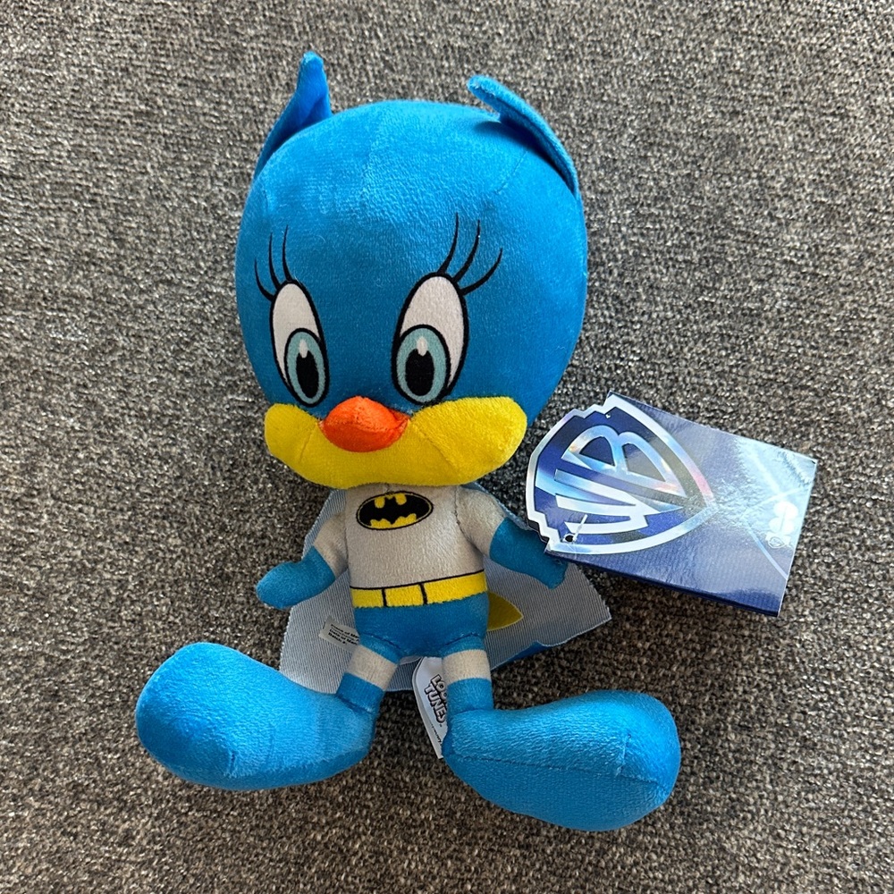 Warner Bros. Batman 7” Tweety NWT